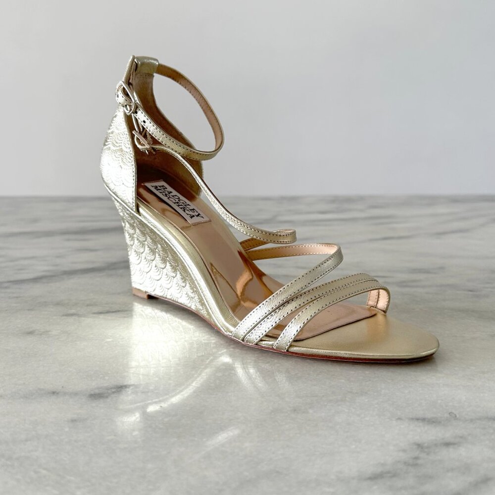 Badgley Mischka Women's Heel Gold Leather Strappy 6